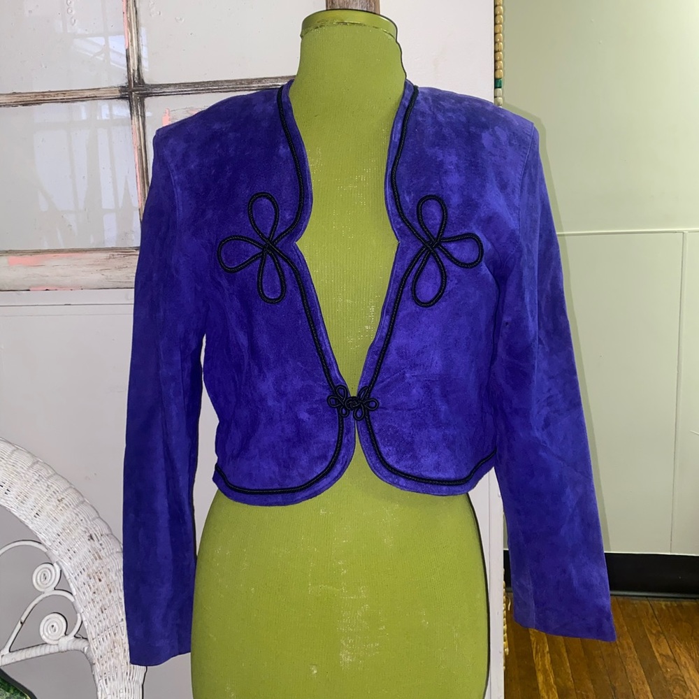 Vintage purple suede cropped jacket.